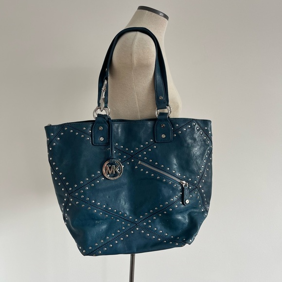 Michael Kors Astor Large Studded Blue Leather Tote Satchel Shoulder Bag Rocker - Picture 2 of 15
